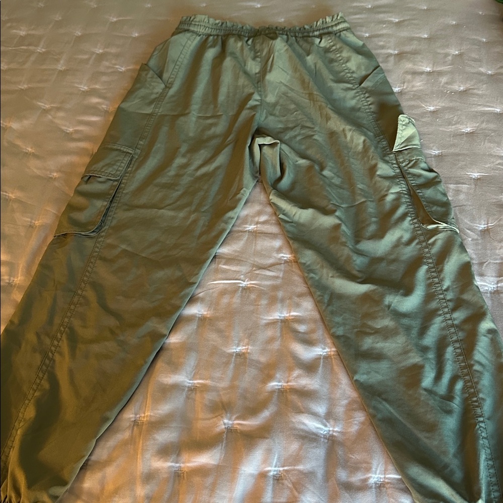 Old Navy Kids Casual Cargo Pants - Olive Green - Picture 3 of 3